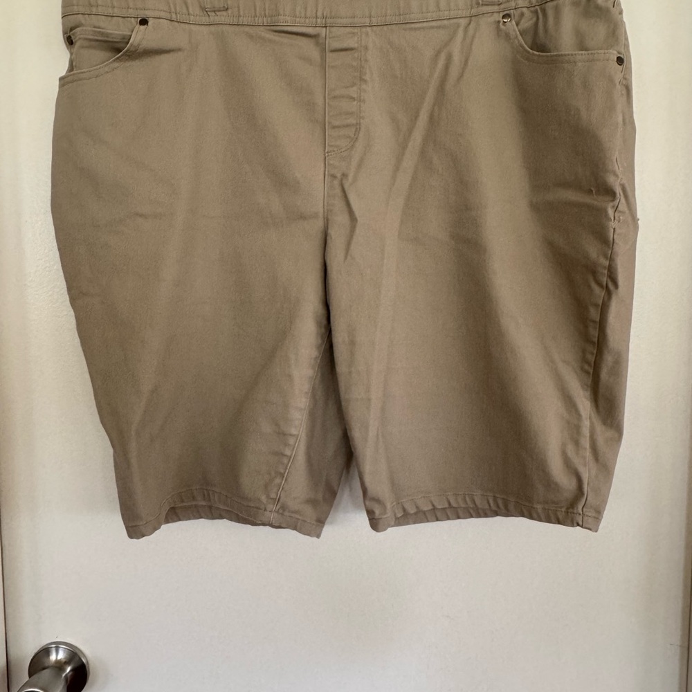 Women’s pull on Shorts